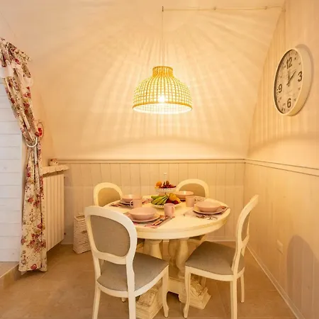 La Petite Maison *